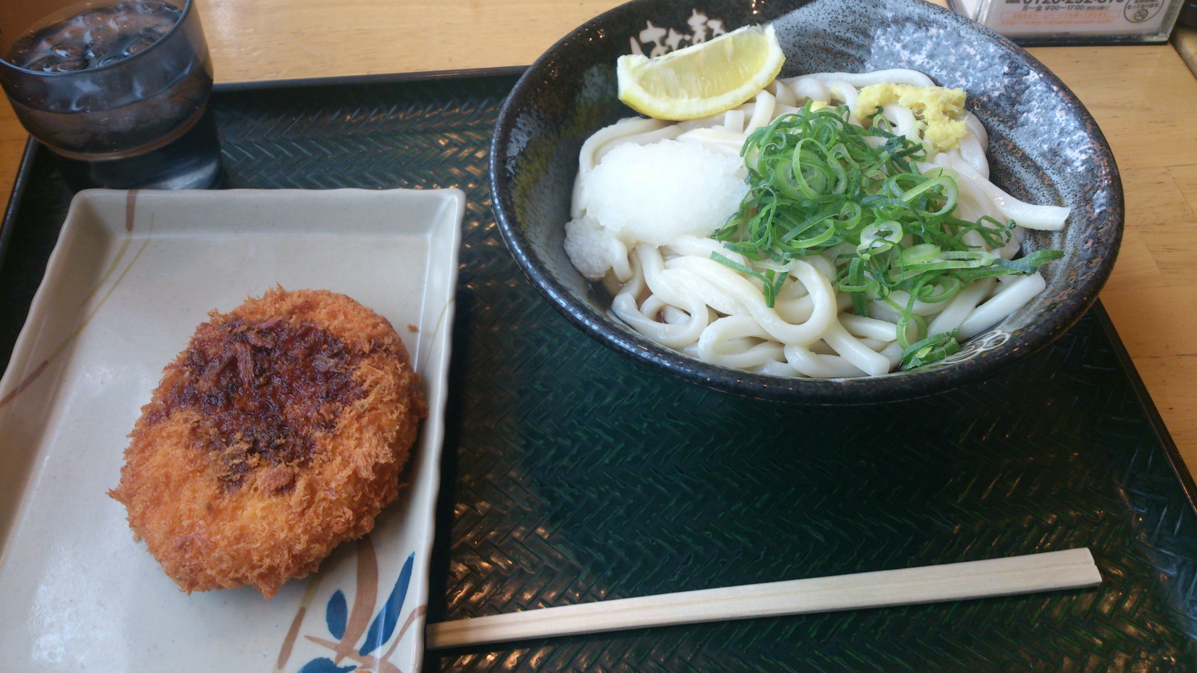 朝ごはんはうどん